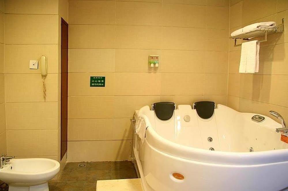 Guifu Holiday Hotel 陽朔 エクステリア 写真